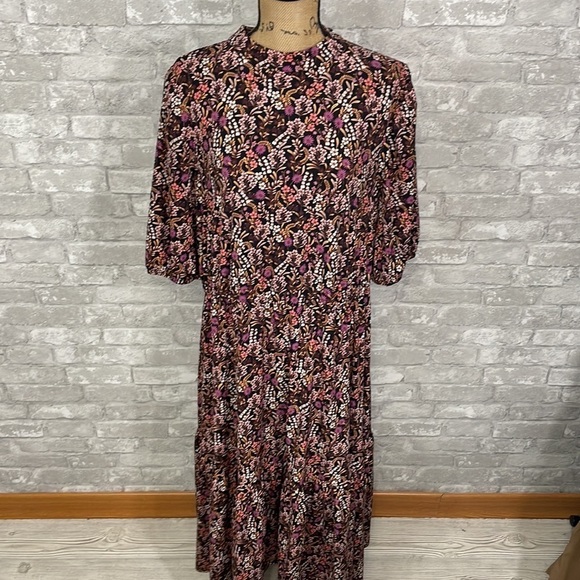 Leota Miranda Floral Midi Dress - Picture 7 of 11